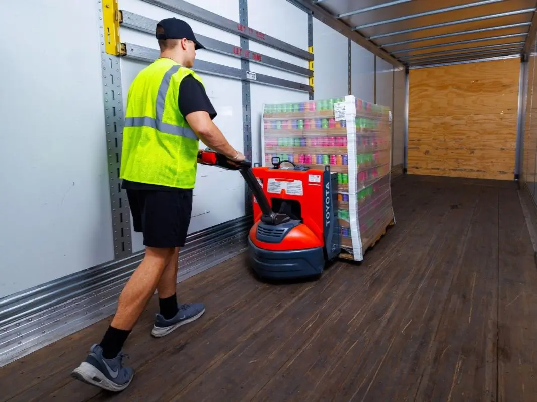 2507-LoadingTruck-WideRect-v2sm