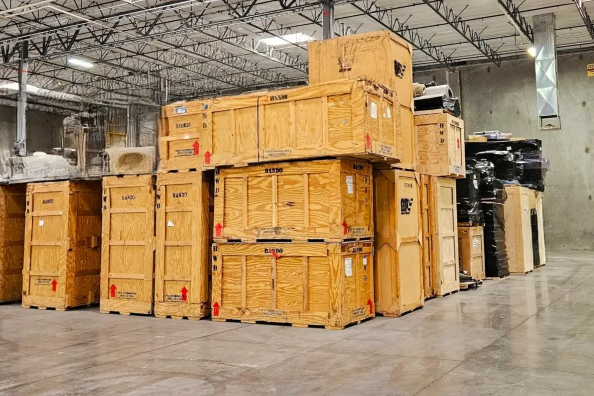 2509-WarehouseCrateStorage1-Md